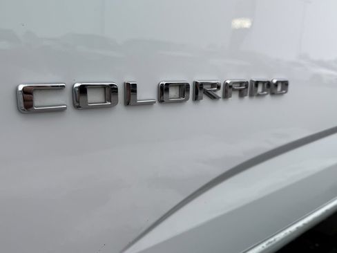 Used 2022 Chevrolet Colorado LT w/ Fleet Safety Package image 9