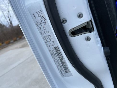 Used 2016 RAM 1500 Laramie w/ Convenience Group image 34