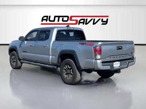 Used 2022 Toyota Tacoma TRD Off-Road w/ Technology Package AWD/4WD image 5
