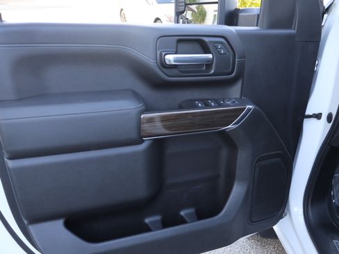 Used 2020 Chevrolet Silverado 2500 LT image 13