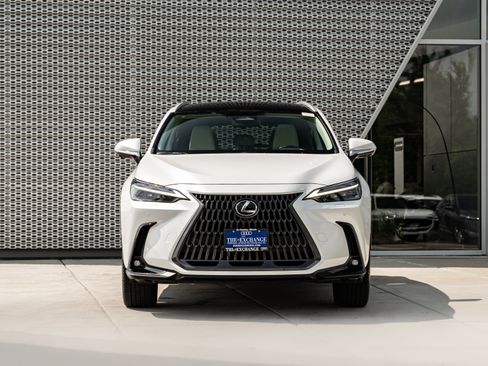 Used 2025 Lexus NX 350h AWD w/ Accessory Package (2T) image 29