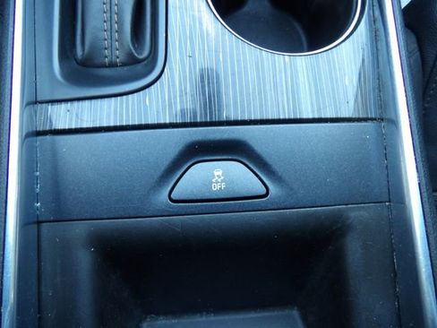 Used 2017 Chevrolet Impala LT FWD image 27