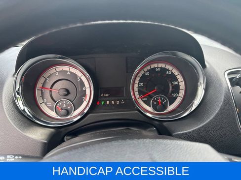 Used 2017 Dodge Grand Caravan SXT FWD image 14