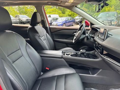 Used 2023 Nissan Rogue SL image 15