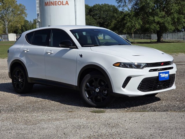 Used 2025 Dodge Hornet GT w/ GT Blacktop Package AWD/4WD image 2