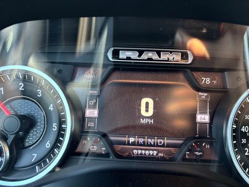 Used 2020 RAM 1500 Big Horn AWD/4WD image 12