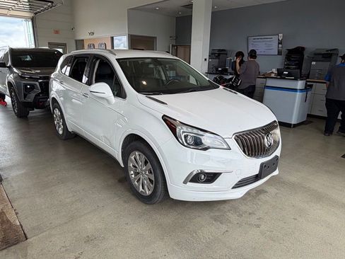 Used 2017 Buick Envision Essence w/ LPO, Cargo Package FWD image 2