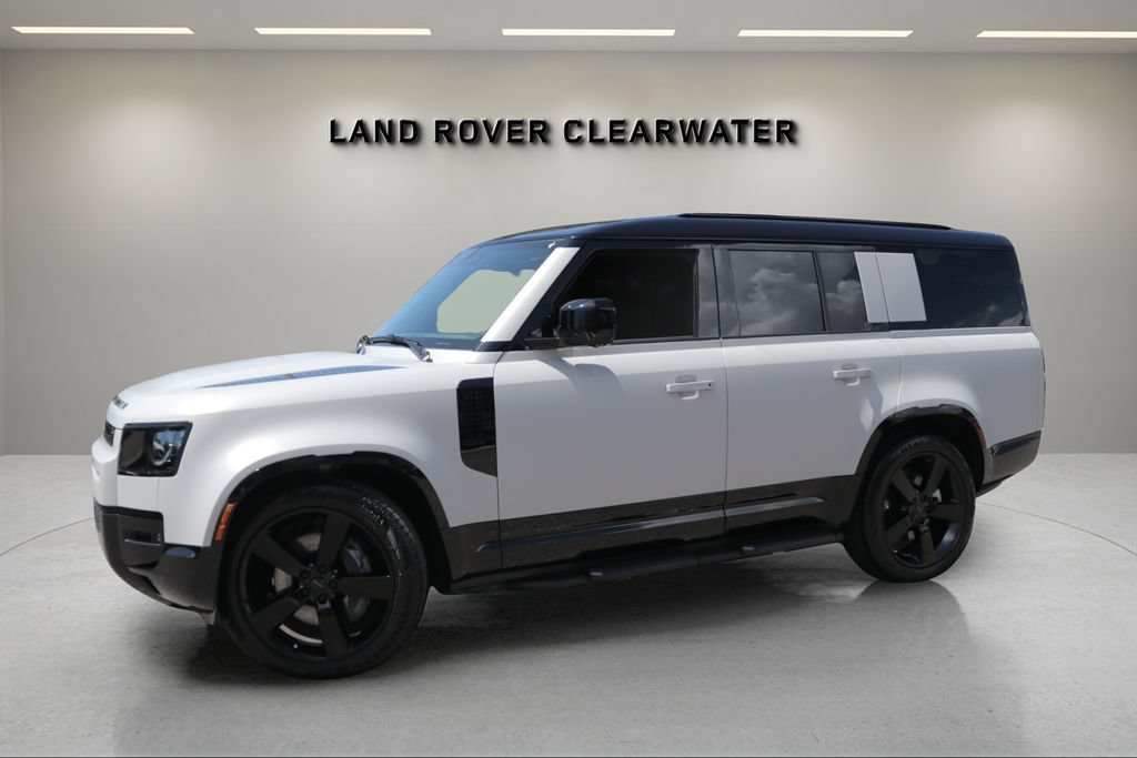 Used 2026 Land Rover Defender 130 X-Dynamic SE AWD/4WD image 1