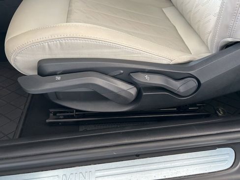 Used 2025 MINI Cooper S image 36