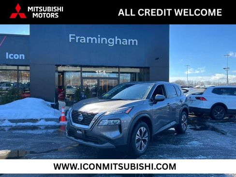 Used 2023 Nissan Rogue SV image 1