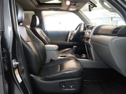 Used 2013 Toyota 4Runner SR5 w/ Premium Pkg image 28