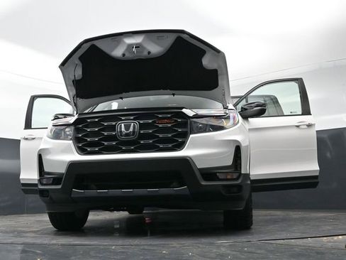 Certified 2025 Honda Ridgeline TrailSport image 46