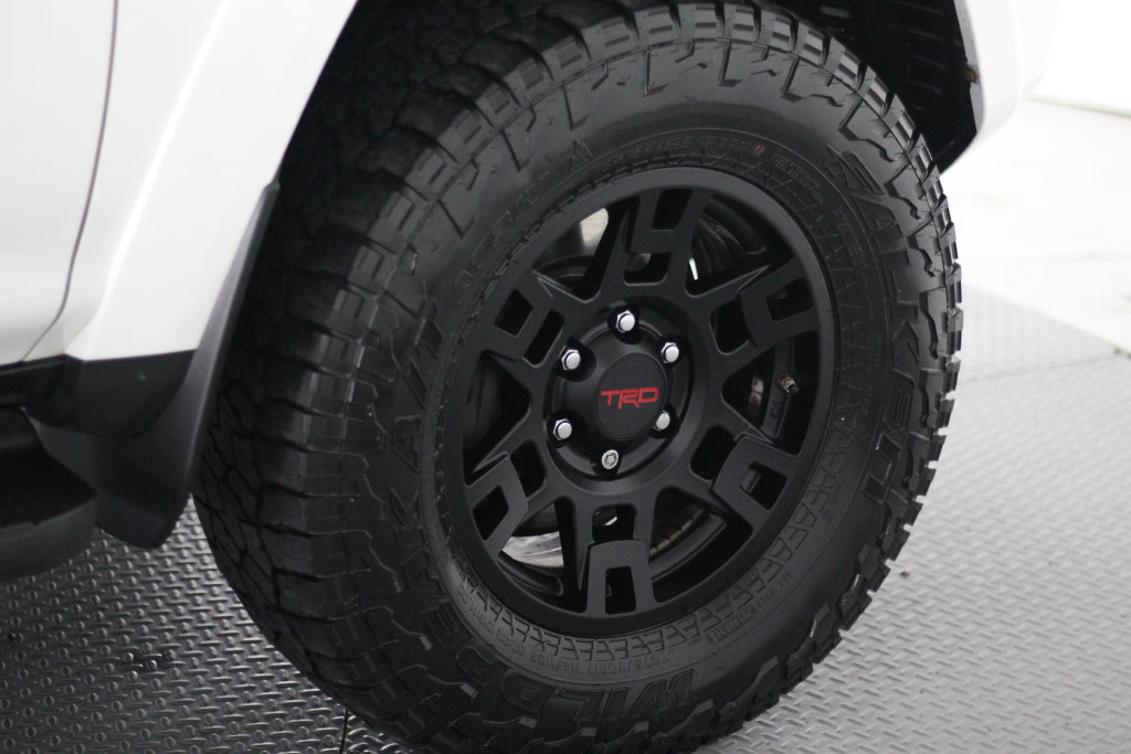 Used 2019 Toyota 4Runner TRD Off-Road Premium AWD/4WD image 58