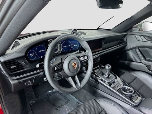 Used 2024 Porsche 911 Carrera T image 4