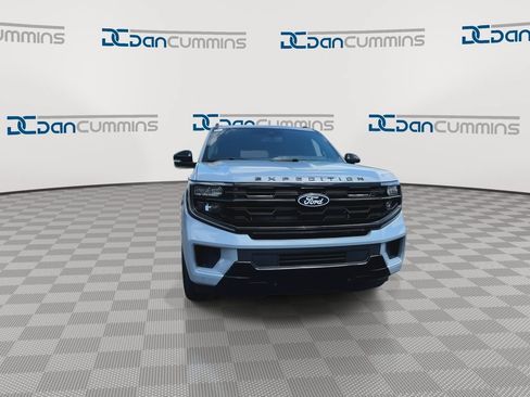 New 2027 Ford Expedition Max Platinum w/ Stealth Performance Package AWD/4WD image 3