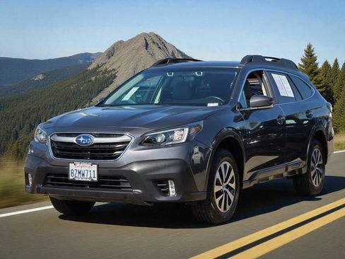 Certified 2022 Subaru Outback Premium image 4