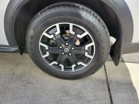 Used 2020 Nissan Pathfinder SL image 8