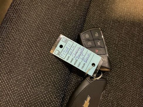 Used 2024 Chevrolet Traverse LT image 30