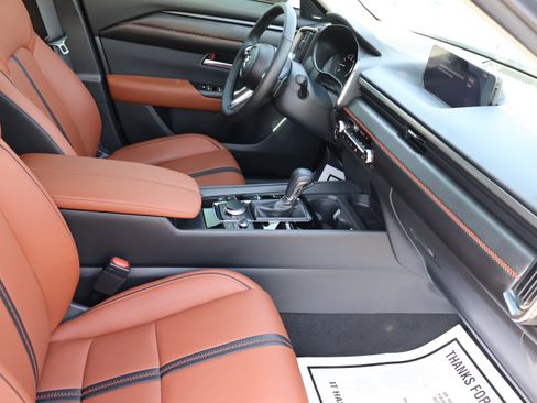 Certified 2025 MAZDA CX-50 2.5 Turbo w/ Accent Package image 10