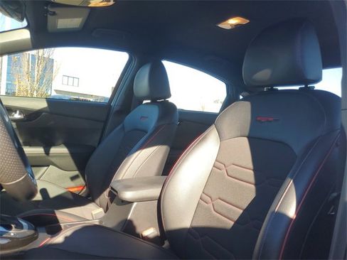 Certified 2022 Kia Forte GT w/ GT Technology Package image 13