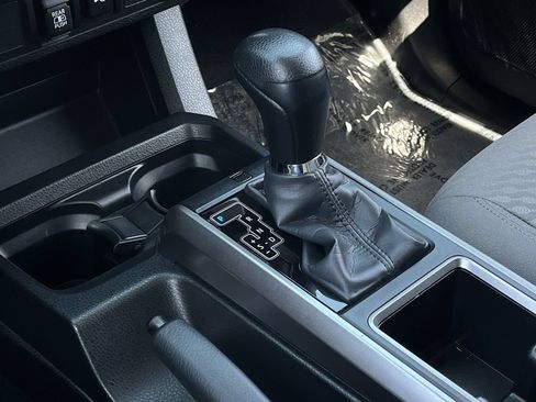 Used 2023 Toyota Tacoma SR5 RWD image 17