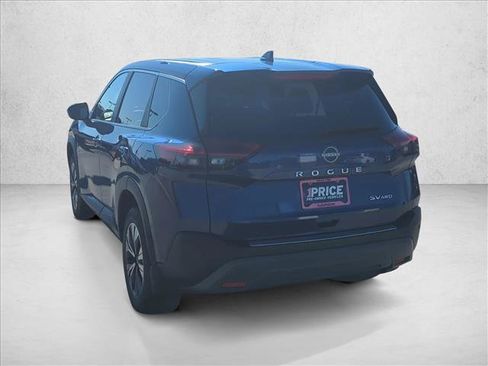 Used 2023 Nissan Rogue SV image 7