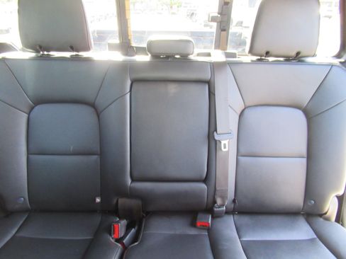 Used 2025 Chevrolet Colorado LT w/ LT Convenience Package AWD/4WD image 15