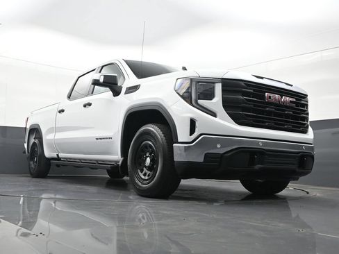 Used 2024 GMC Sierra 1500 Pro w/ Pro Value Package AWD/4WD image 36