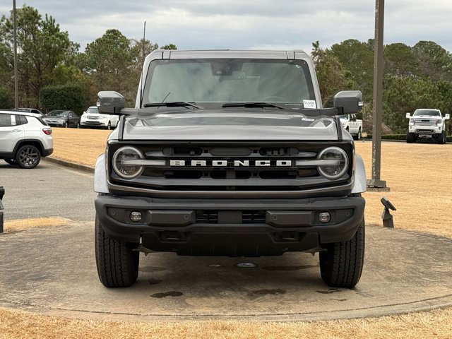 Used 2022 Ford Bronco Outer Banks AWD/4WD image 2
