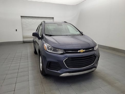 Used 2018 Chevrolet Trax LT w/ LT Convenience Package image 14