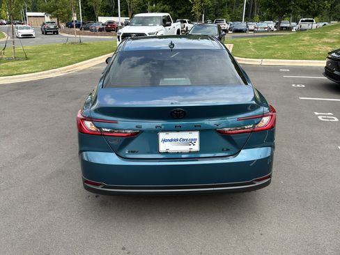 Used 2026 Toyota Camry LE FWD image 9