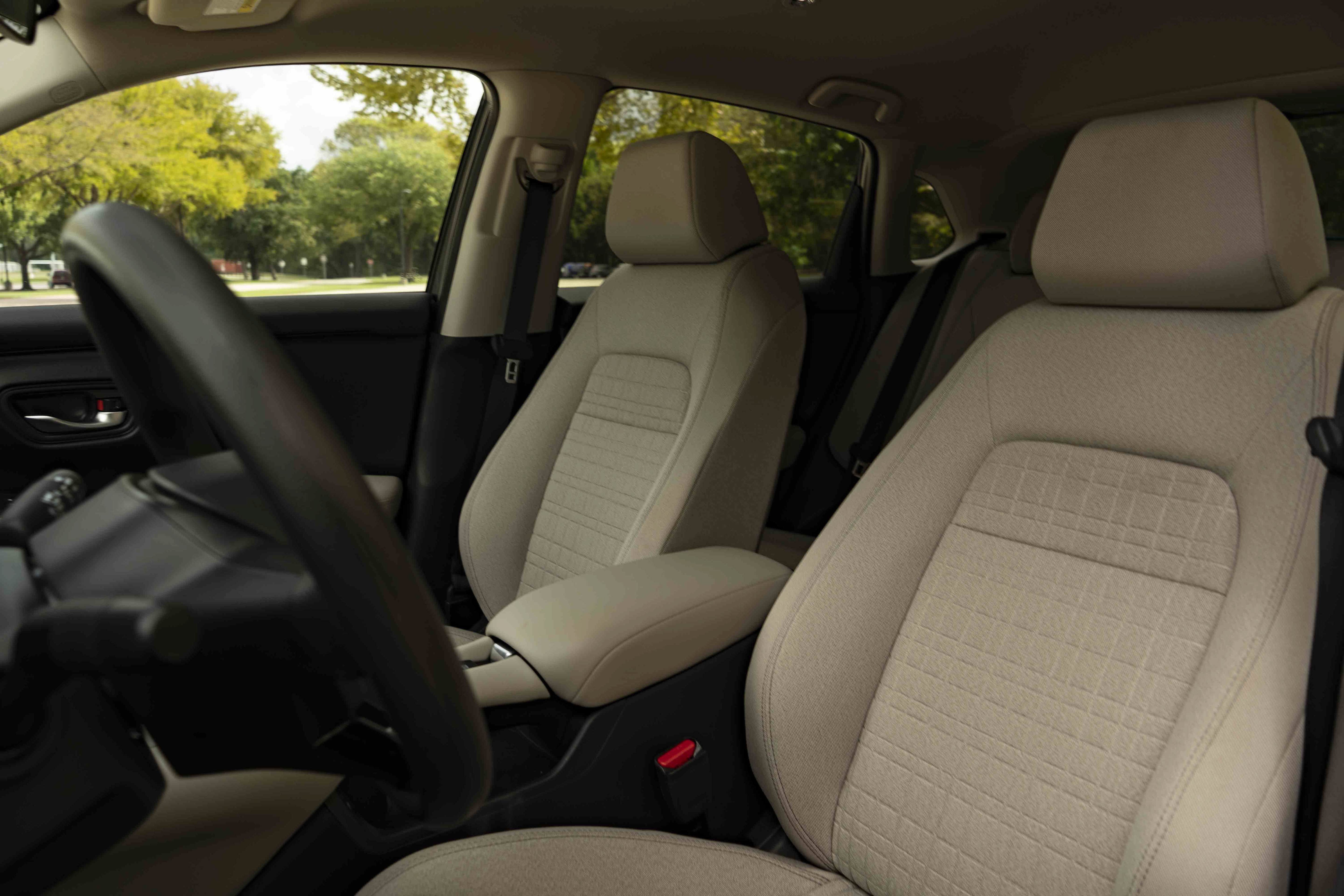 Used 2027 Honda HR-V LX image 17