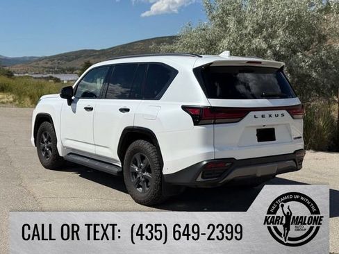 Used 2026 Lexus LX 700h Overtrail AWD/4WD image 3
