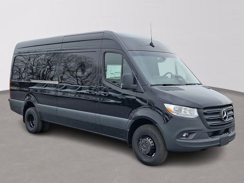 New 2026 Mercedes-Benz Sprinter 3500 image 3