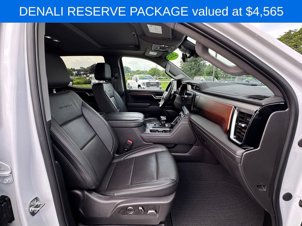Used 2025 GMC Sierra 1500 Denali w/ Denali Reserve Package AWD/4WD image 12