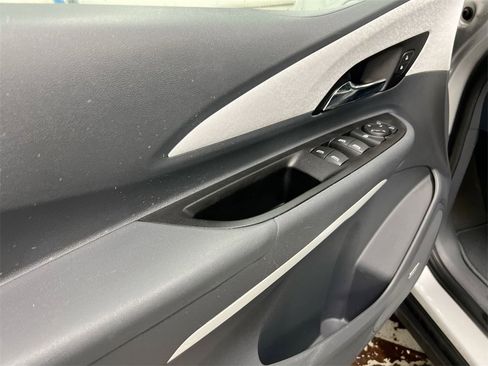 Used 2021 Chevrolet Bolt Premier w/ Infotainment Package image 20