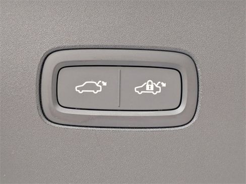 New 2025 Volvo EX90 Plus image 14