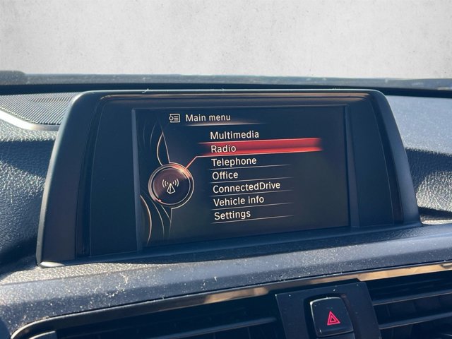 Used 2015 BMW 328i Sedan RWD image 13