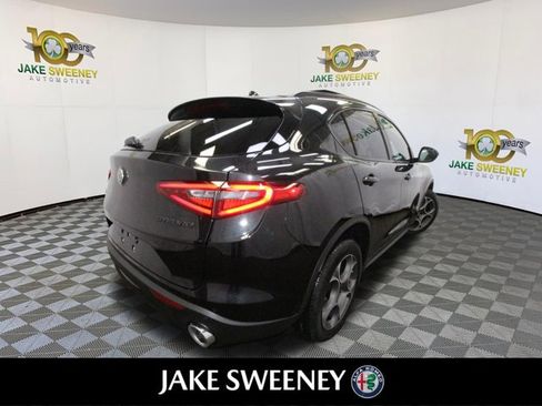 Used 2021 Alfa Romeo Stelvio Sprint w/ Nero Edizione image 10