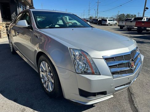 Used 2010 Cadillac CTS Luxury image 4