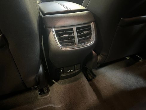 Used 2024 Chevrolet Malibu LT image 24