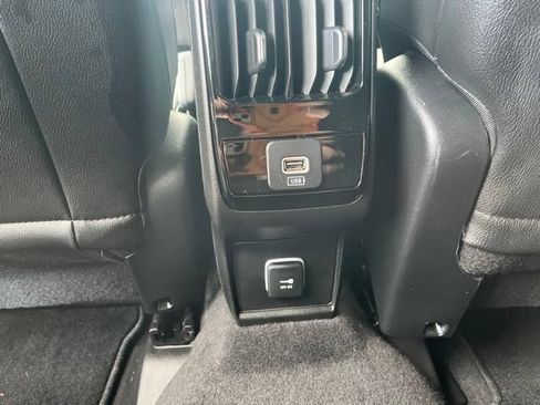Used 2024 Jeep Compass Latitude AWD/4WD image 27