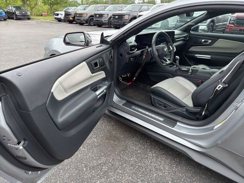 Used 2024 Ford Mustang GT Premium w/ GT Performance Package RWD image 5