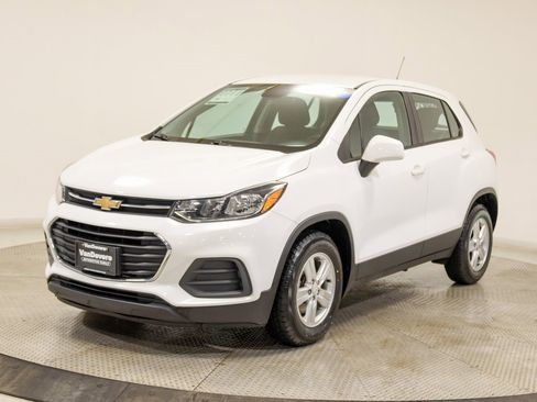 Used 2020 Chevrolet Trax LS image 6