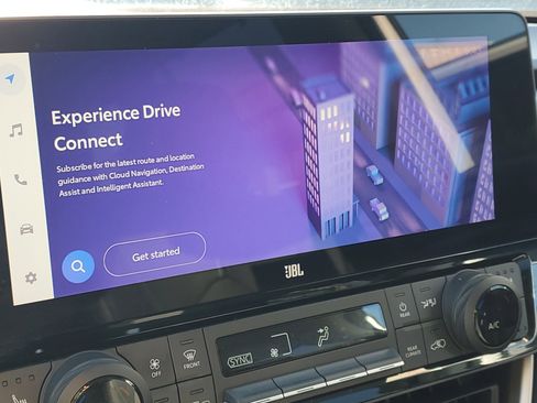 Used 2024 Toyota Grand Highlander Limited image 29