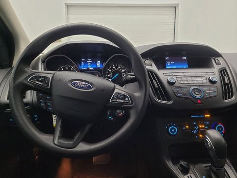 Used 2018 Ford Focus SE image 22