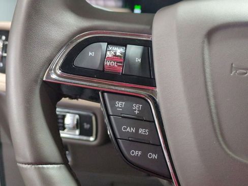 Certified 2022 Lincoln Nautilus Reserve AWD/4WD image 20