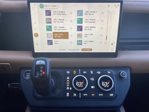 Used 2023 Land Rover Defender 130 X AWD/4WD image 29