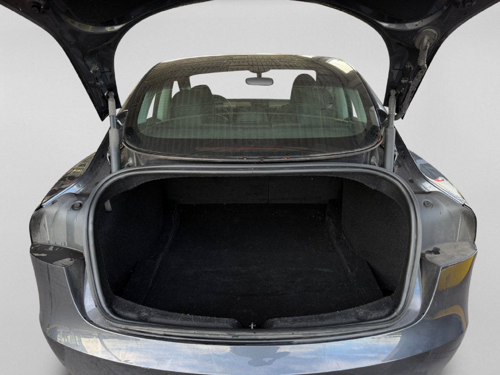 Used 2025 Tesla Model 3 Long Range RWD image 31