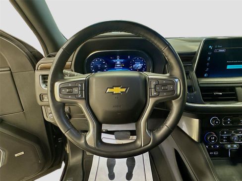 Used 2024 Chevrolet Suburban Premier AWD/4WD image 11